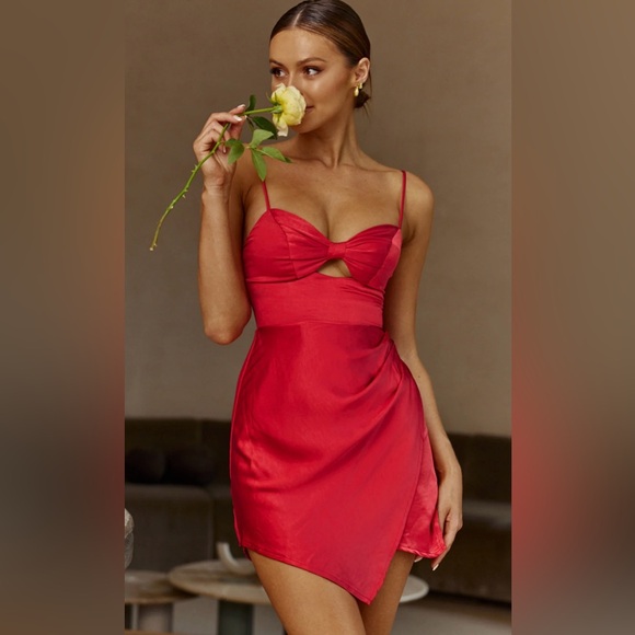 Selfie Leslie Hearts Beating Keyhole Bust Gathered Side Mini Dress - M - Picture 1 of 10